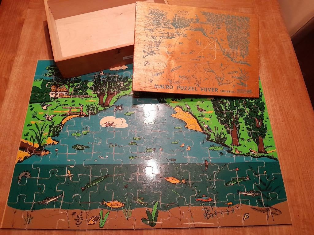 Houten puzzel in houten bak ~ school ~ afbeelding ve vijver, Ophalen of Verzenden, Van hout