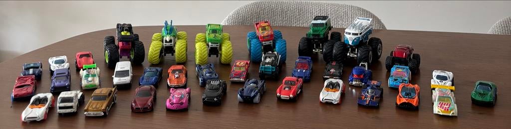 Grote bundel speelgoedauto's: Hot Wheels (monster trucks), Ophalen of Verzenden, Gebruikt