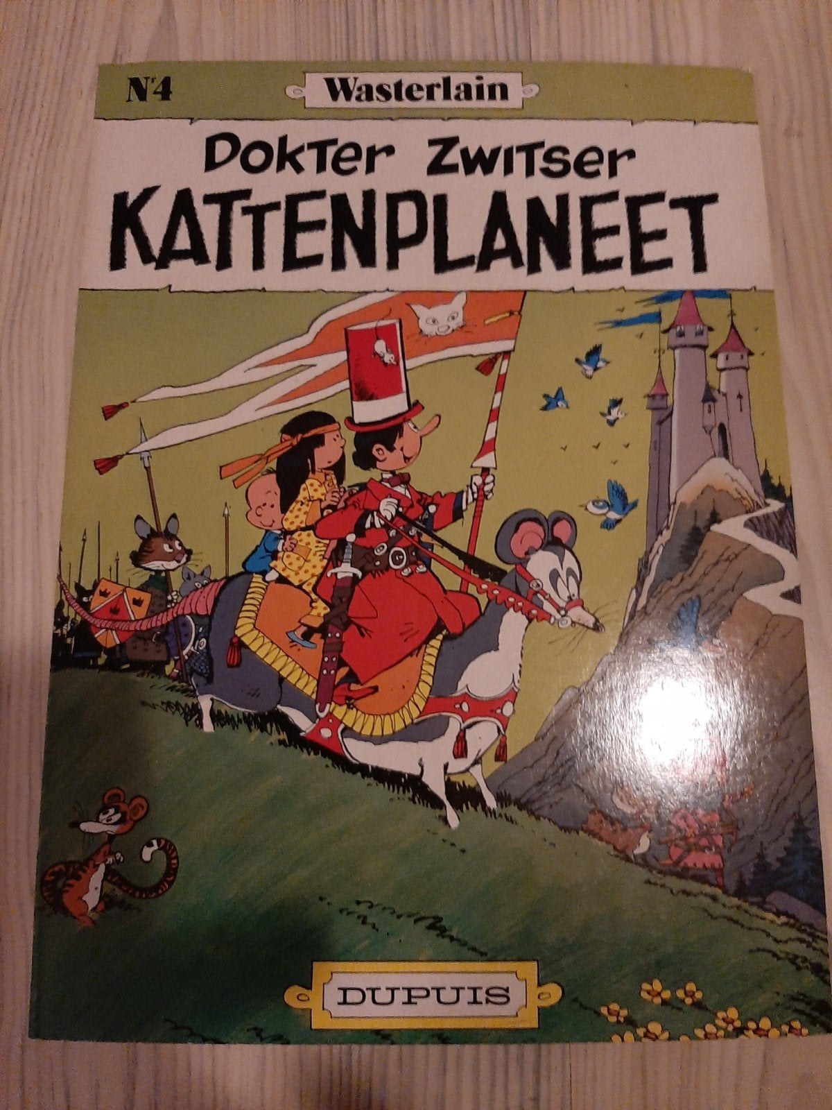 Dokter Zwitser - Kattenplaneet (N4), Eén stripboek, Ophalen of Verzenden, Gelezen, Wasterlain