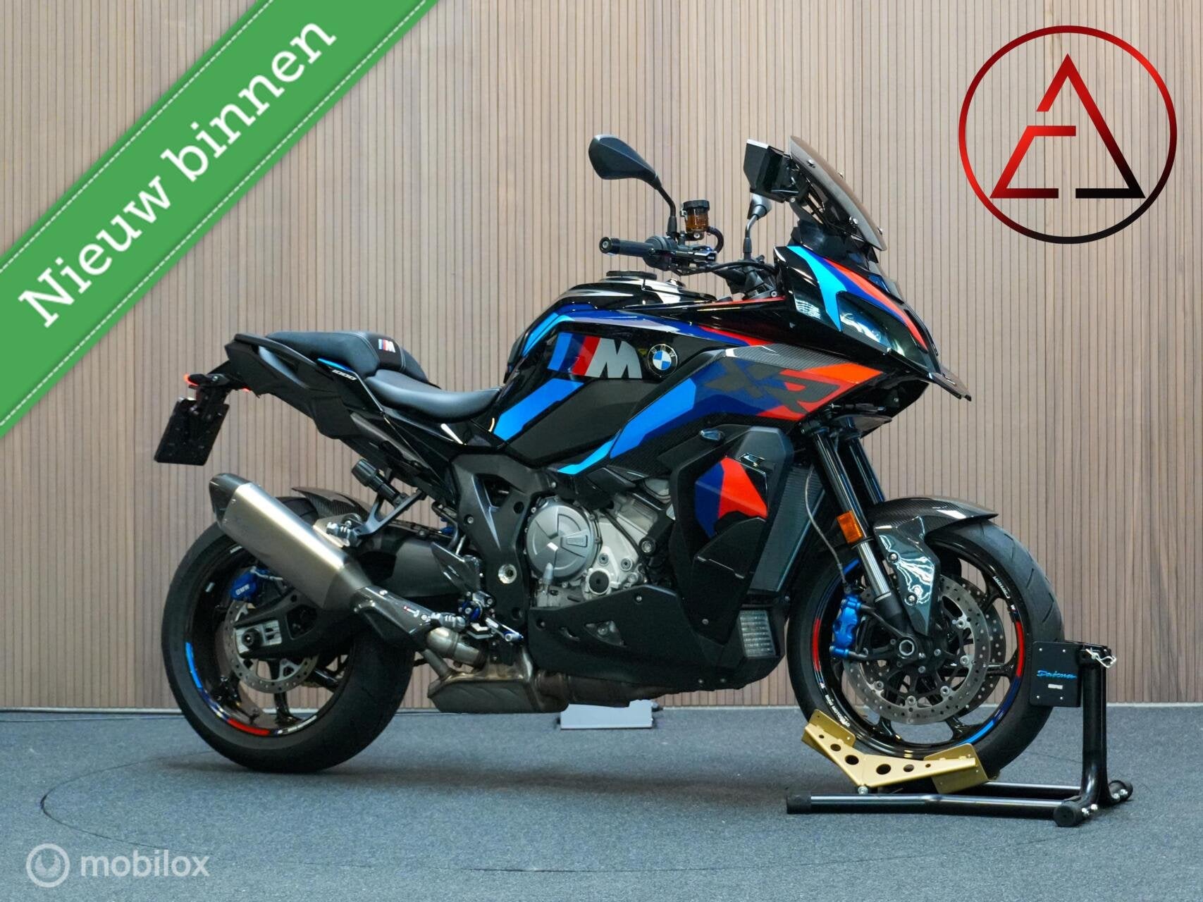 BMW M1000XR Competition 2025 - Vol Carbon - Nagenoeg nieuw, Christiaan huygensweg 32D, Bedrijf, Handvatverwarming, Meer dan 35 kW