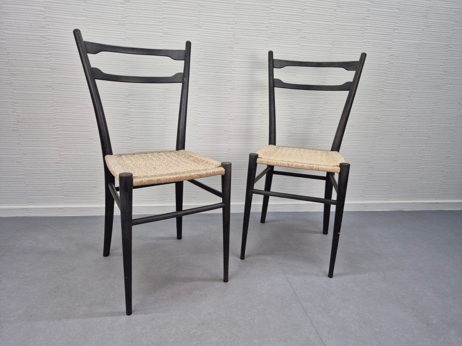 Gio Ponti Styl stoelen (2). Vintage lichtgewicht keukenstoel, Huis en Inrichting, Verzenden, ., ., .