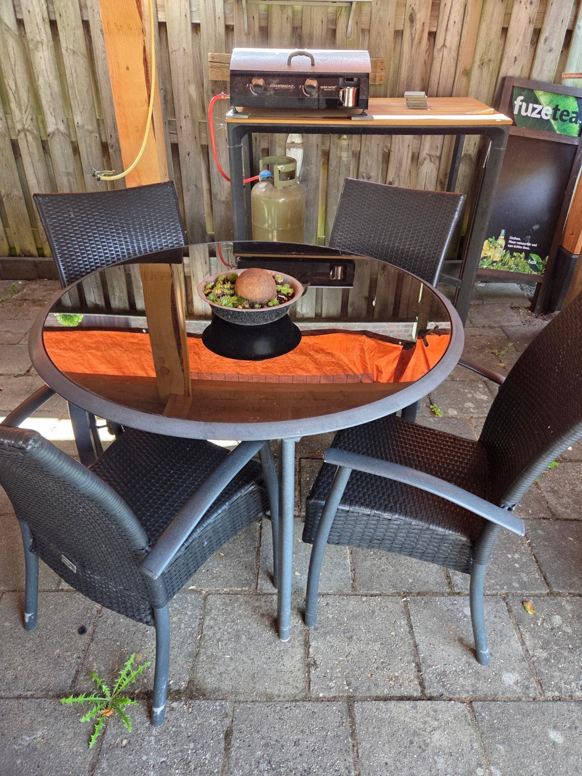 tuinset zwart 4 stoelen en tuintafel glasplaat, Ophalen, 4 zitplaatsen, Gebruikt, Aluminium