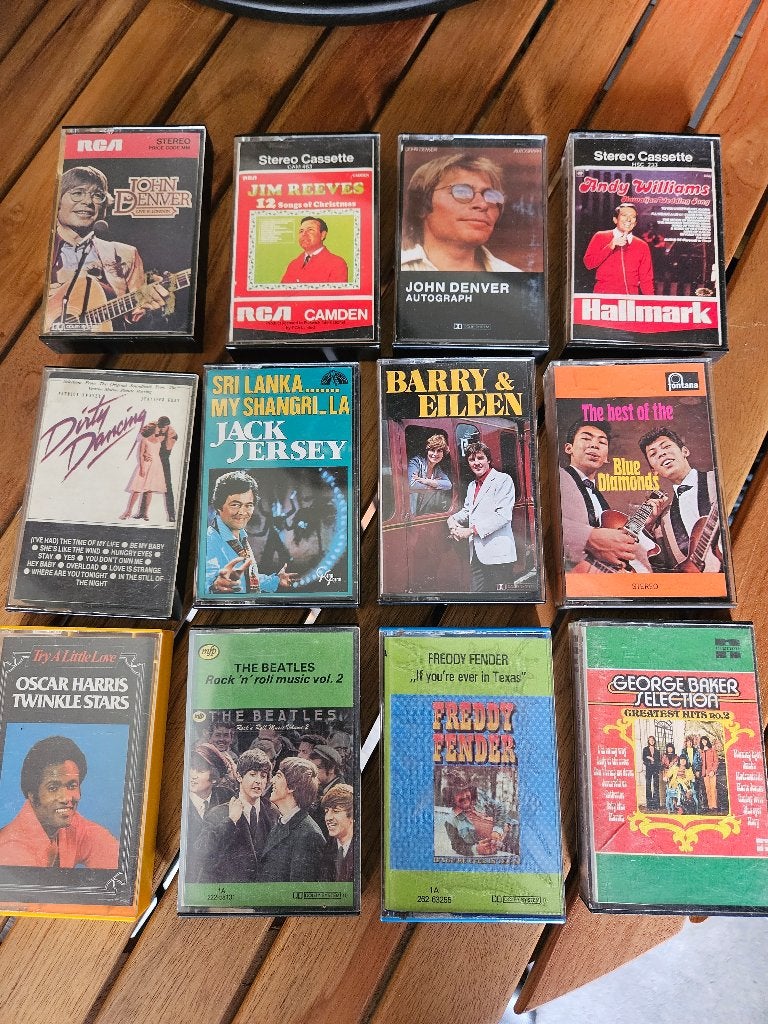 12 Cassettebandjes € 15,00, Cd's en Dvd's, Ophalen of Verzenden, Zo goed als nieuw, 2 t/m 25 bandjes