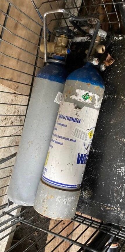 2 lege gas flessen, Ophalen of Verzenden, Zo goed als nieuw