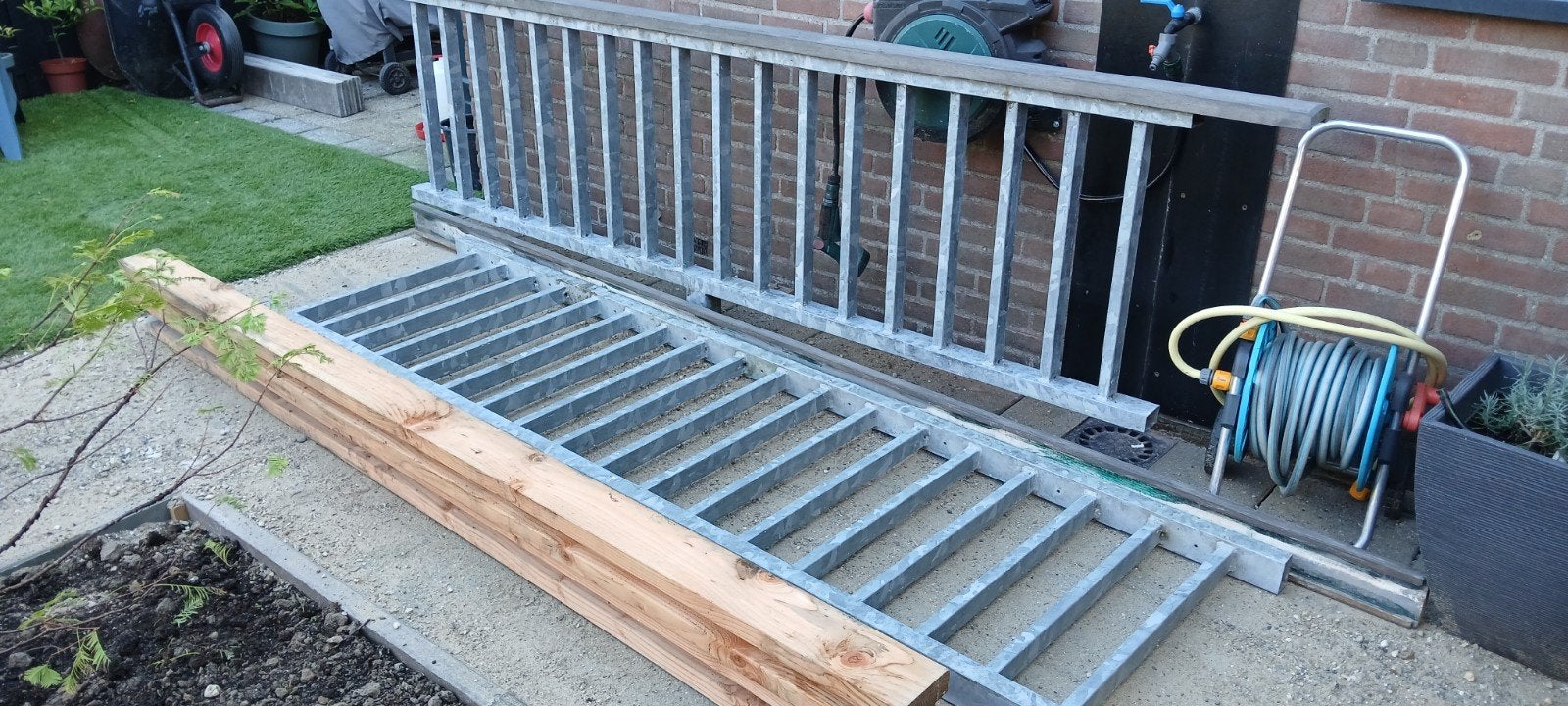2x Zwaar Thermisch Verzinkt Hekwerk, tuinhek met Hardhout &, Ophalen, Zo goed als nieuw, IJzer, Tuinhek