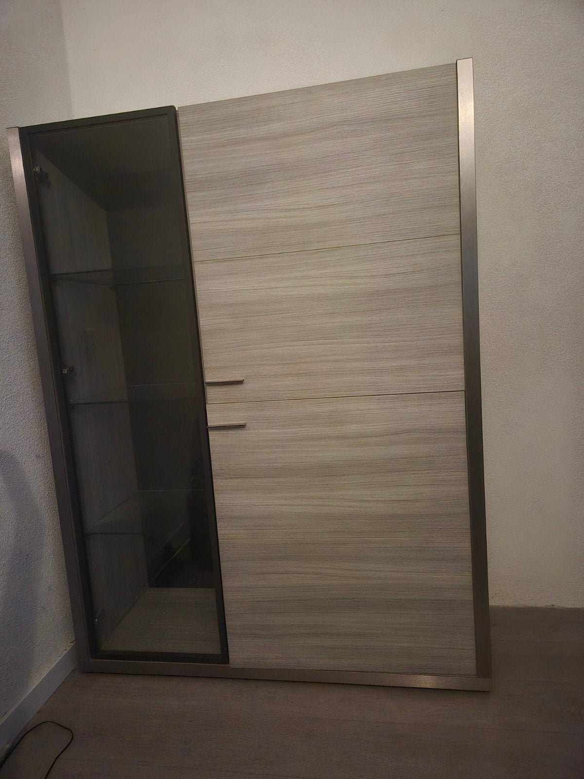 Moderne vitrinekast met deuren en planken, Ophalen, 50 tot 100 cm, Modern, 150 tot 200 cm