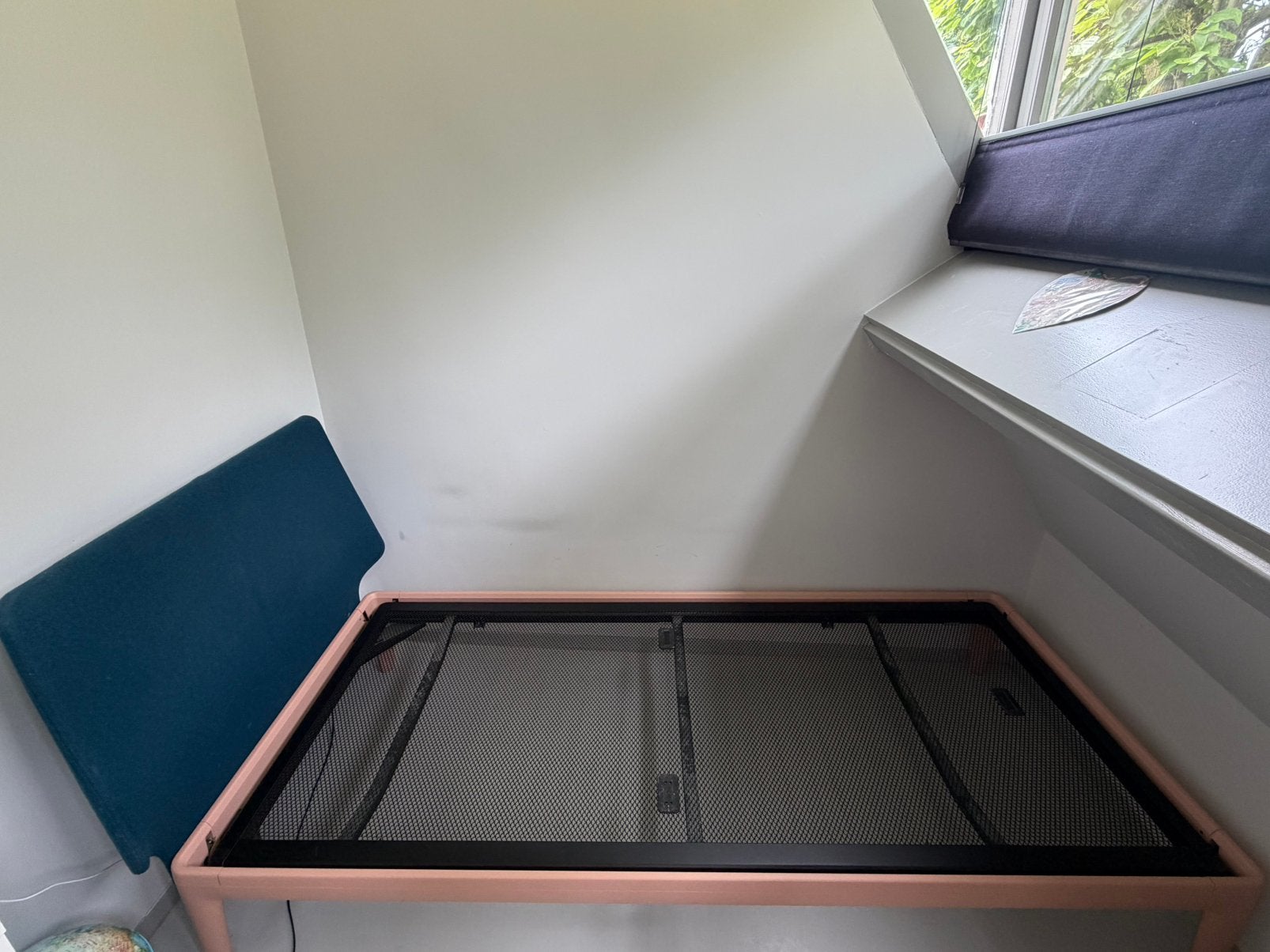 Auping Essential (90x200) – Blush Rose met Wollen Hoofdbord