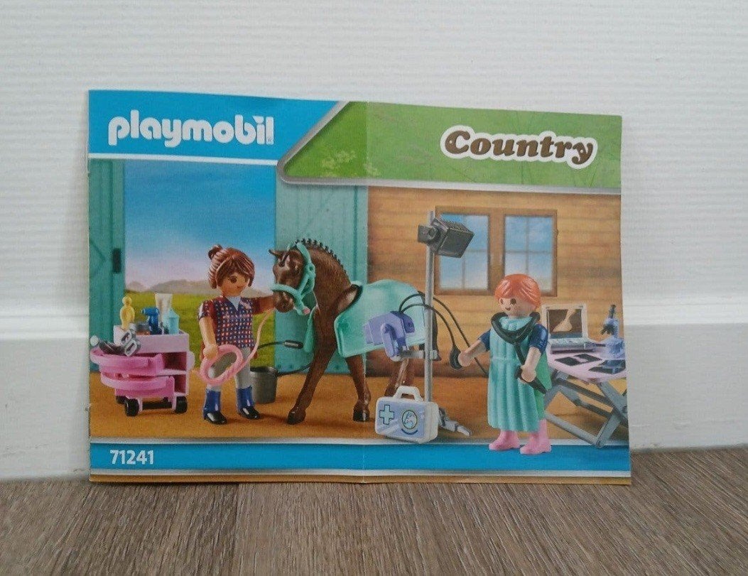 Playmobil Country Paardenkliniek Set 71241, Complete set, Overige typen, Ophalen of Verzenden, Zo goed als nieuw