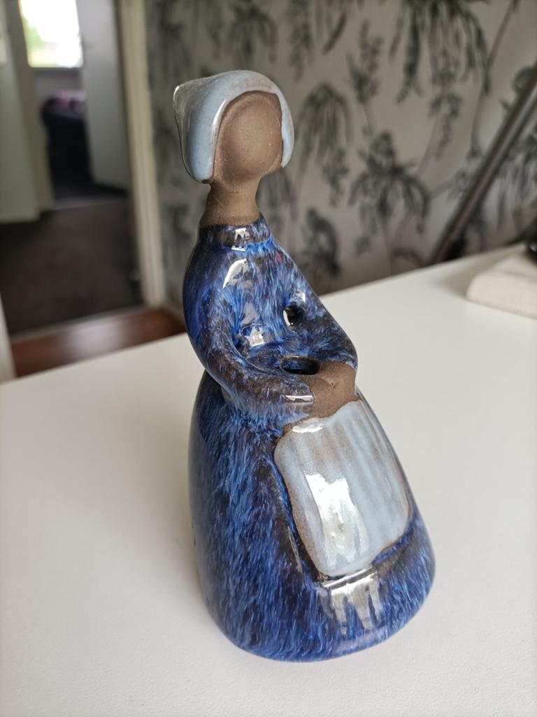 Jie Gantofta bloemenmeisje, Antiek en Kunst, Antiek | Keramiek en Aardewerk, Ophalen of Verzenden