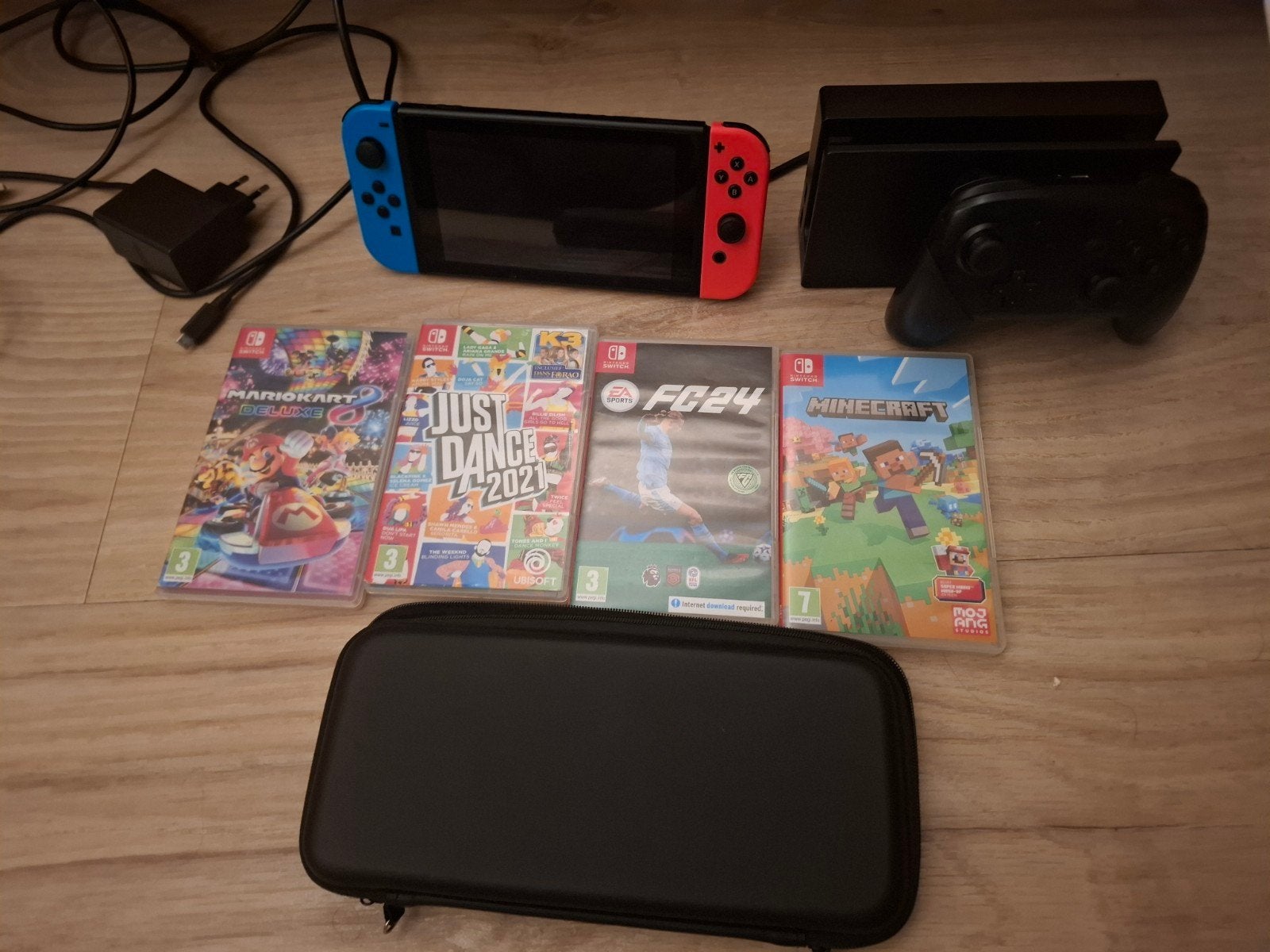Nintendo Switch 1 met 4 games, Pro Controller, 256gb sd, Met 2 controllers, Ophalen of Verzenden, Switch Original, Gebruikt