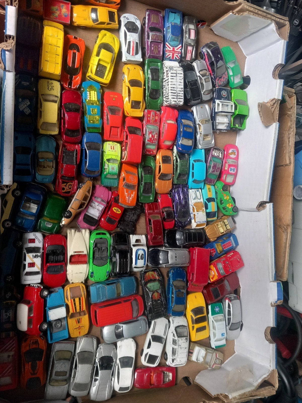 Veel hotwheels maar ook matchbox, Ophalen of Verzenden, Auto, Overige merken