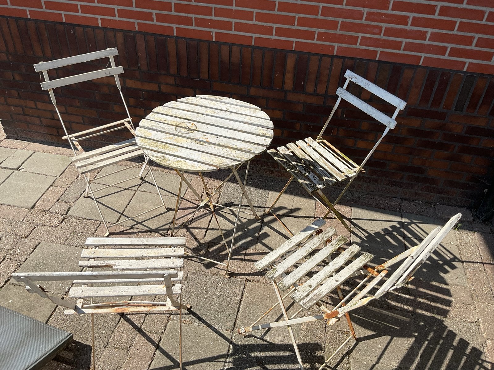 Vintage bistroset met 4 stoelen en ronde tafel, Ophalen, 4 zitplaatsen, Gebruikt, Eettafel
