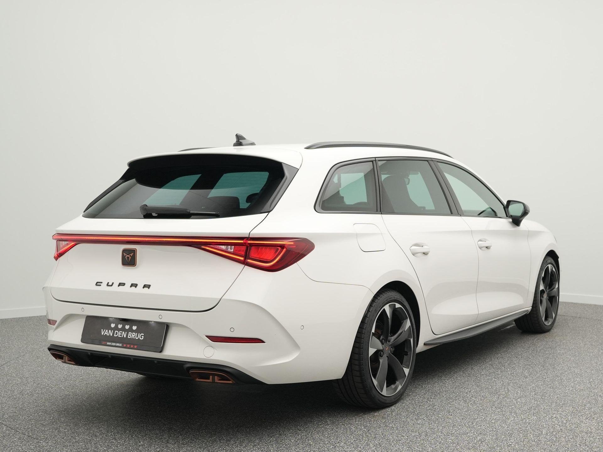 Cupra León