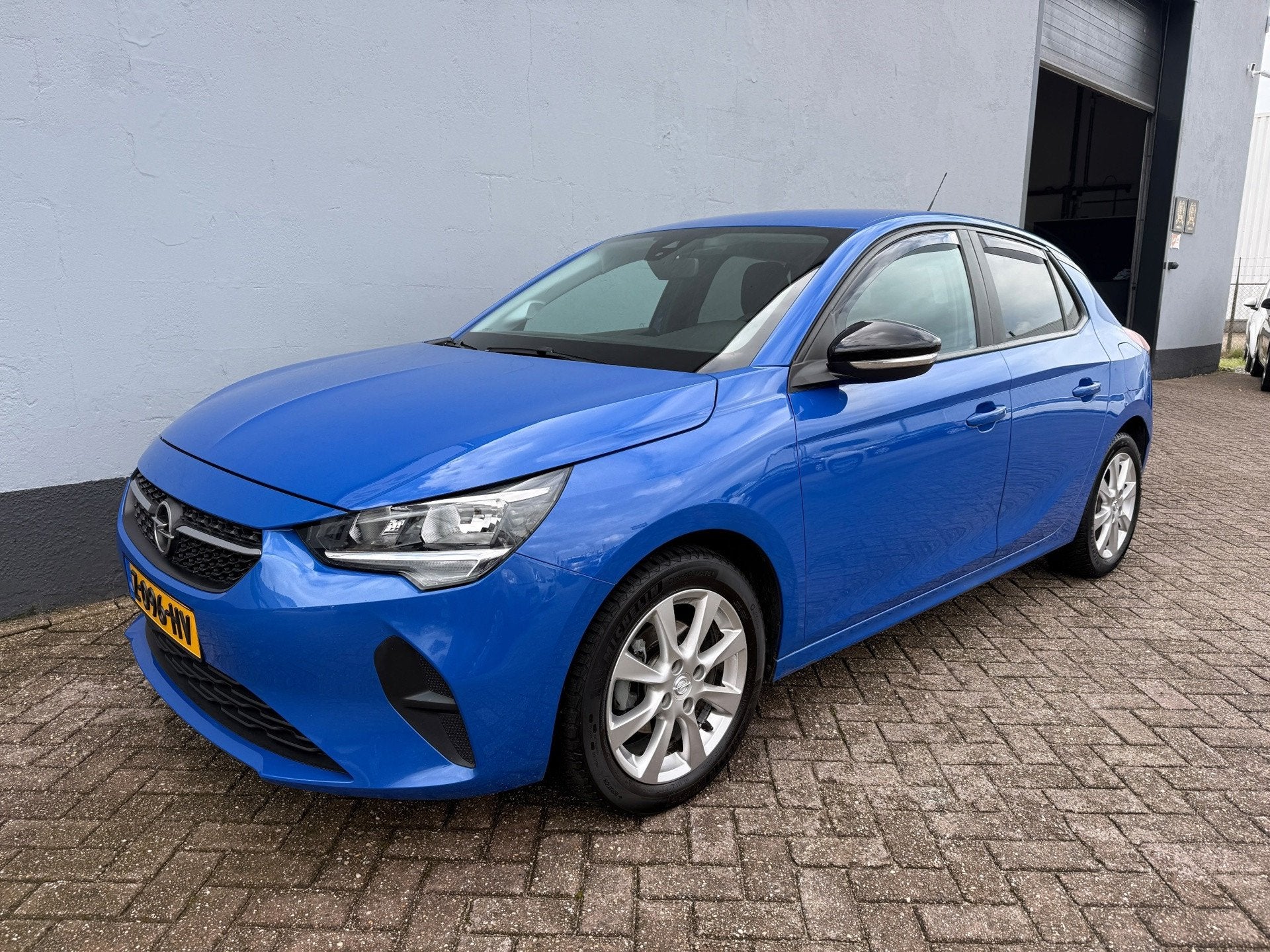 Opel Corsa 1.2 Edition - Carplay - NIEUWE DRIEM, Voorwielaandrijving, 1199 cc, Met garantie (alle), Blauw