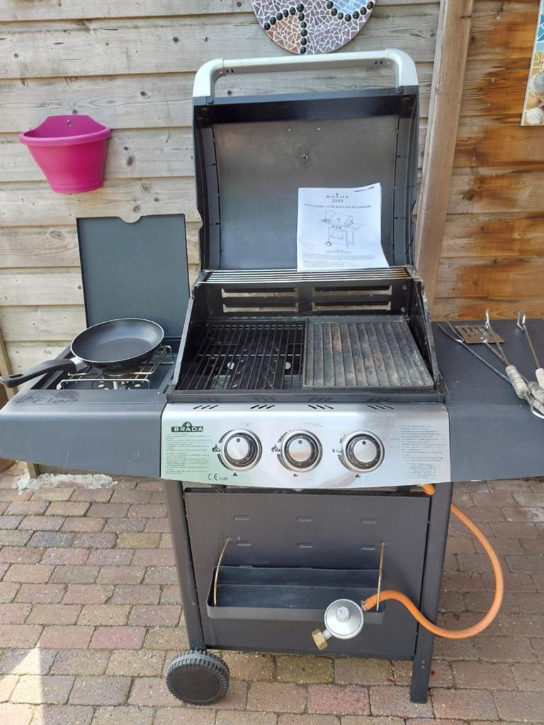 Weber gasbbq met zijbrander ophalen en contant  betalen, Tuin en Terras, Gasbarbecues, Ophalen
