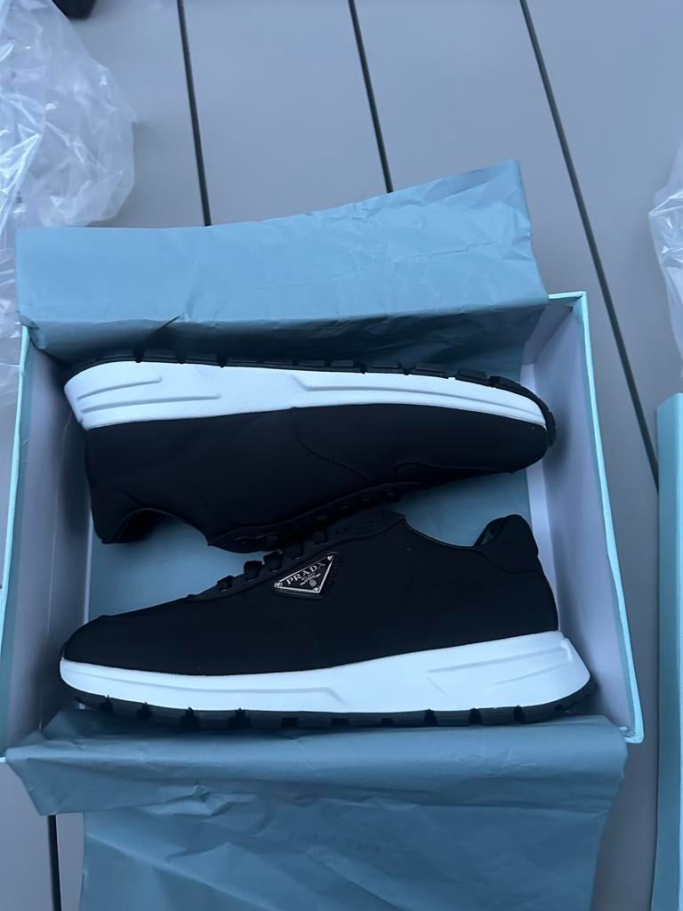 Prada sneakers maat 44, Ophalen of Verzenden, Zo goed als nieuw, Zwart