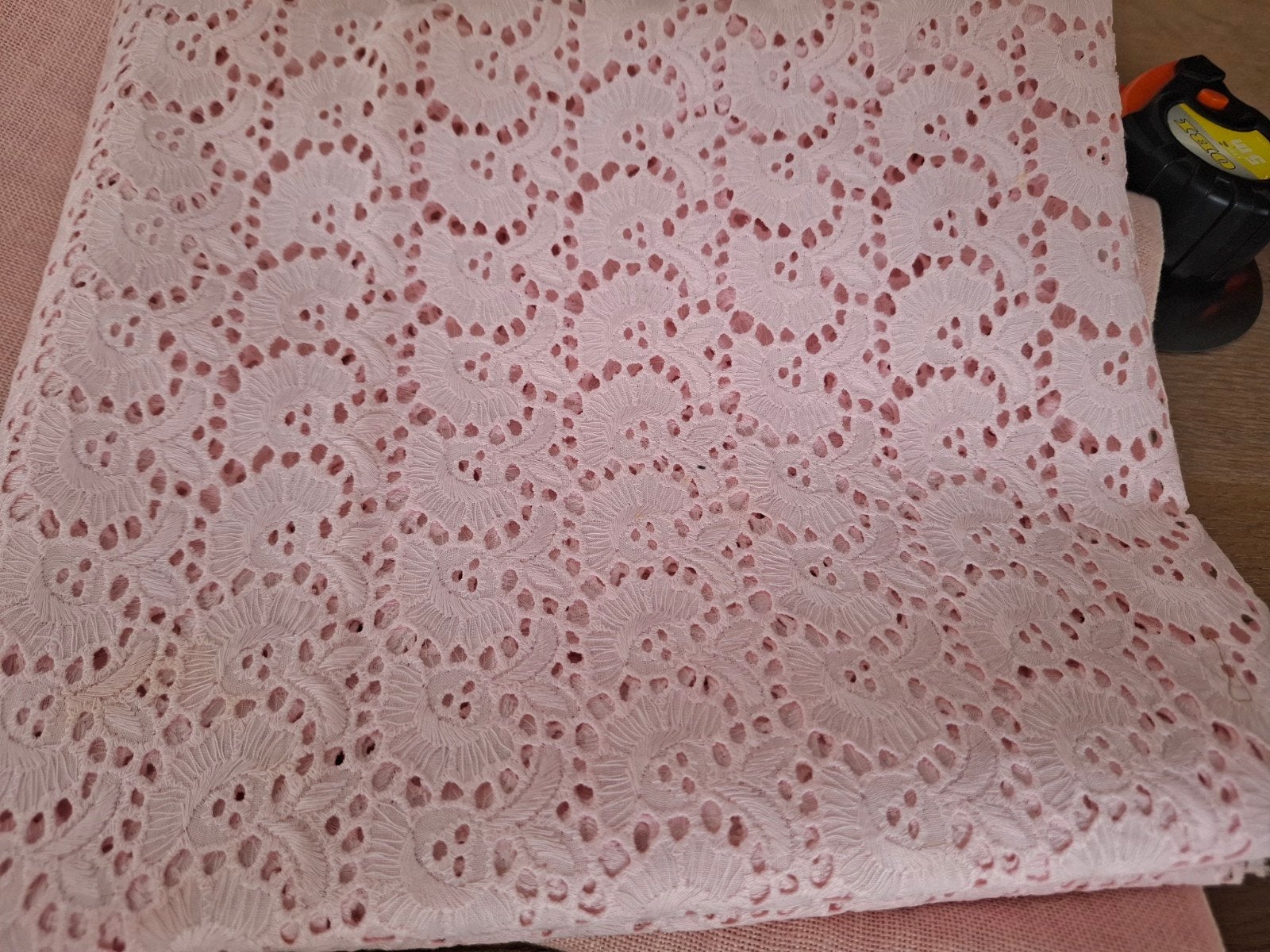lap stof, rose kant 95x100, Ophalen of Verzenden