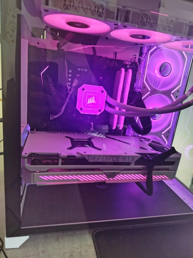 Krachtige Gaming PC Te Koop- RTX 3070 / Ryzen 7 5800X, Ophalen, Zo goed als nieuw, Gaming, SSD