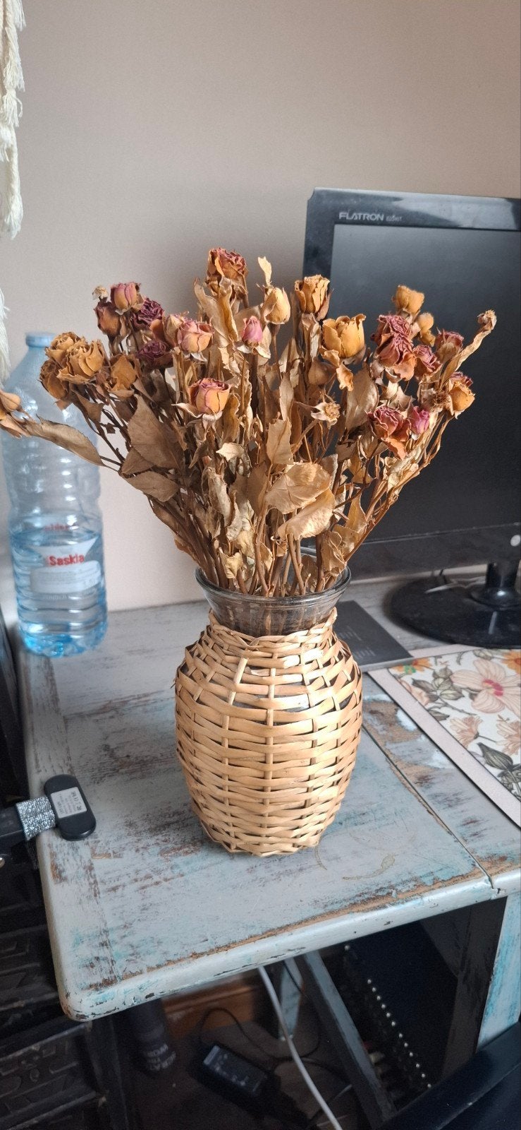Rotan vaas met droogbloemen, Ophalen of Verzenden, Zo goed als nieuw