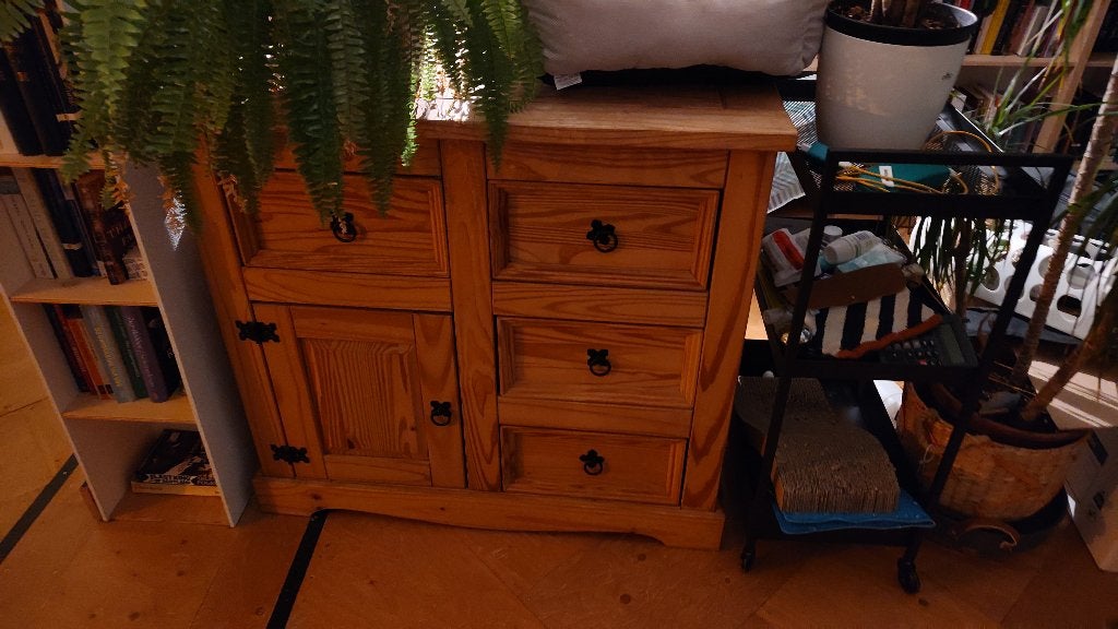 dressoir - gratis, Huis en Inrichting, Ophalen, Gebruikt, 50 tot 75 cm, Met deur(en)