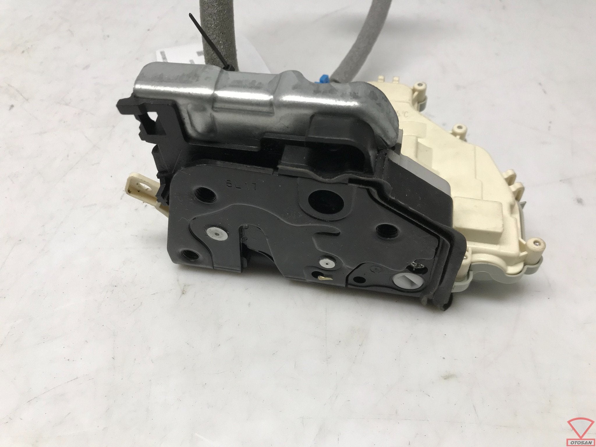 Audi VW Deurslot Portierslot Links Achter 4G0839015C, Gebruikt, AUDI AG, Auto-Union-Strasse 1
85045  Ingolstadt, DE, Kundenbetreuung@audi.de