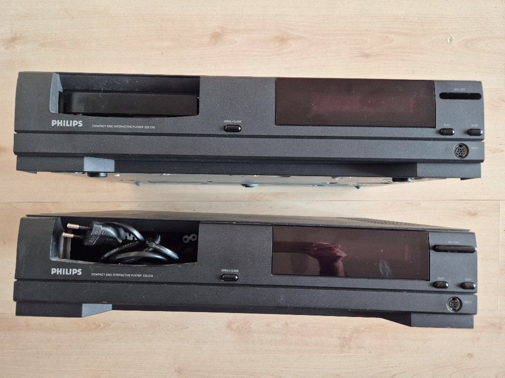 2 x DEFECTE , Philips CDI 210 CD-speler, Audio, Tv en Foto, Ophalen, Niet werkend, Philips