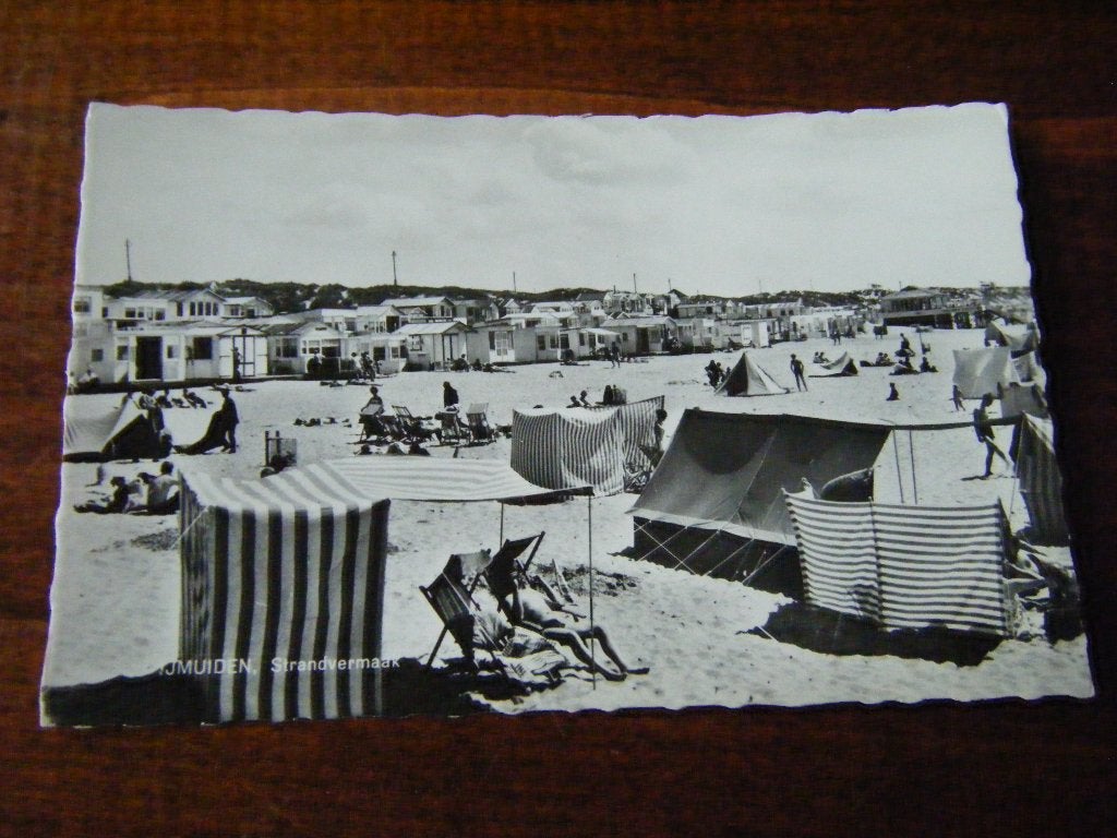 F40 - IJmuiden - Strand - Huisjes / Tenten - Mooi/Oud, Ophalen of Verzenden, 1960 tot 1980, Noord-Holland