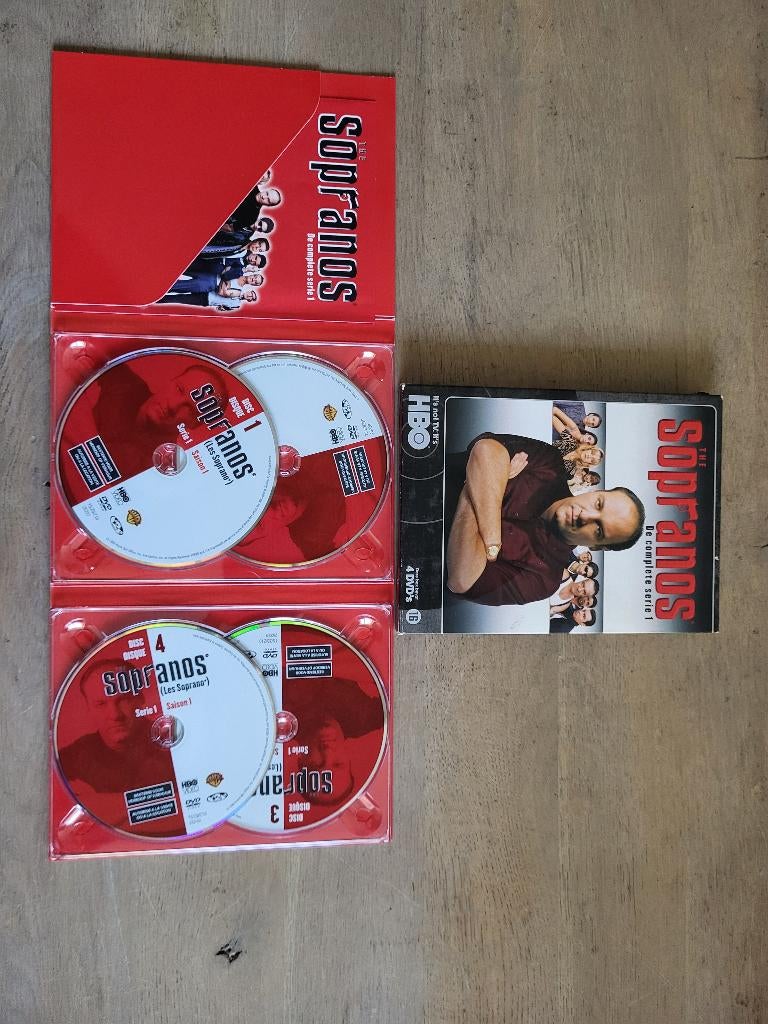 DVD The sopranos seizoen 1, Cd's en Dvd's, Dvd's | Tv en Series, Vanaf 12 jaar, Ophalen of Verzenden, Zo goed als nieuw