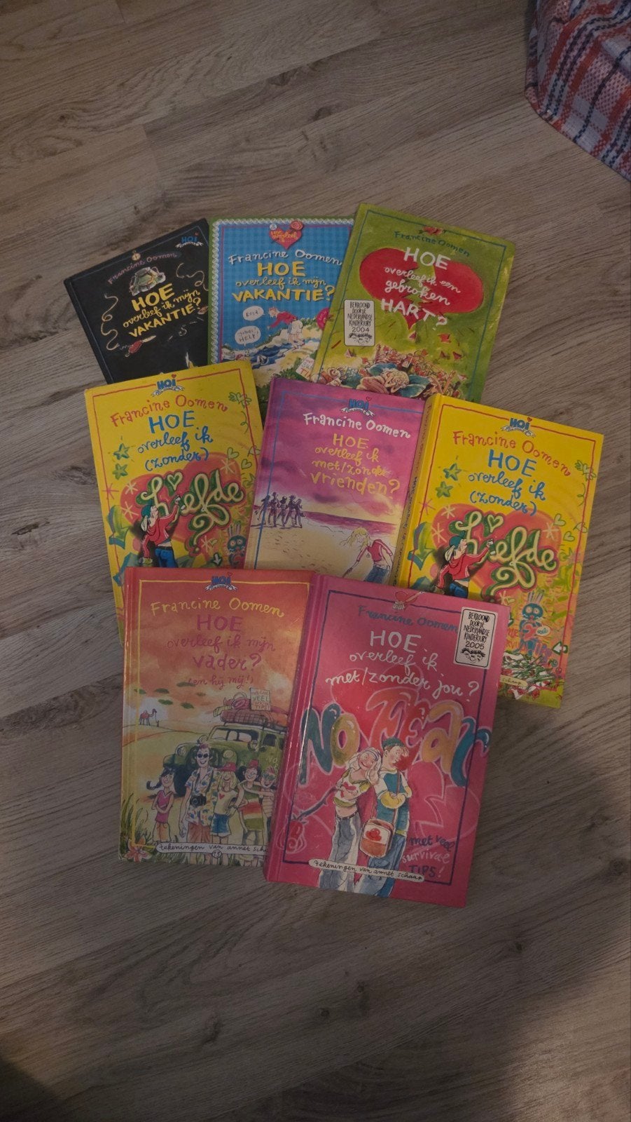 Hoe overleef ik boeken - Francine Oomen (7 stuks), Boeken, Ophalen of Verzenden, Gelezen, Francine Oomen, Fictie