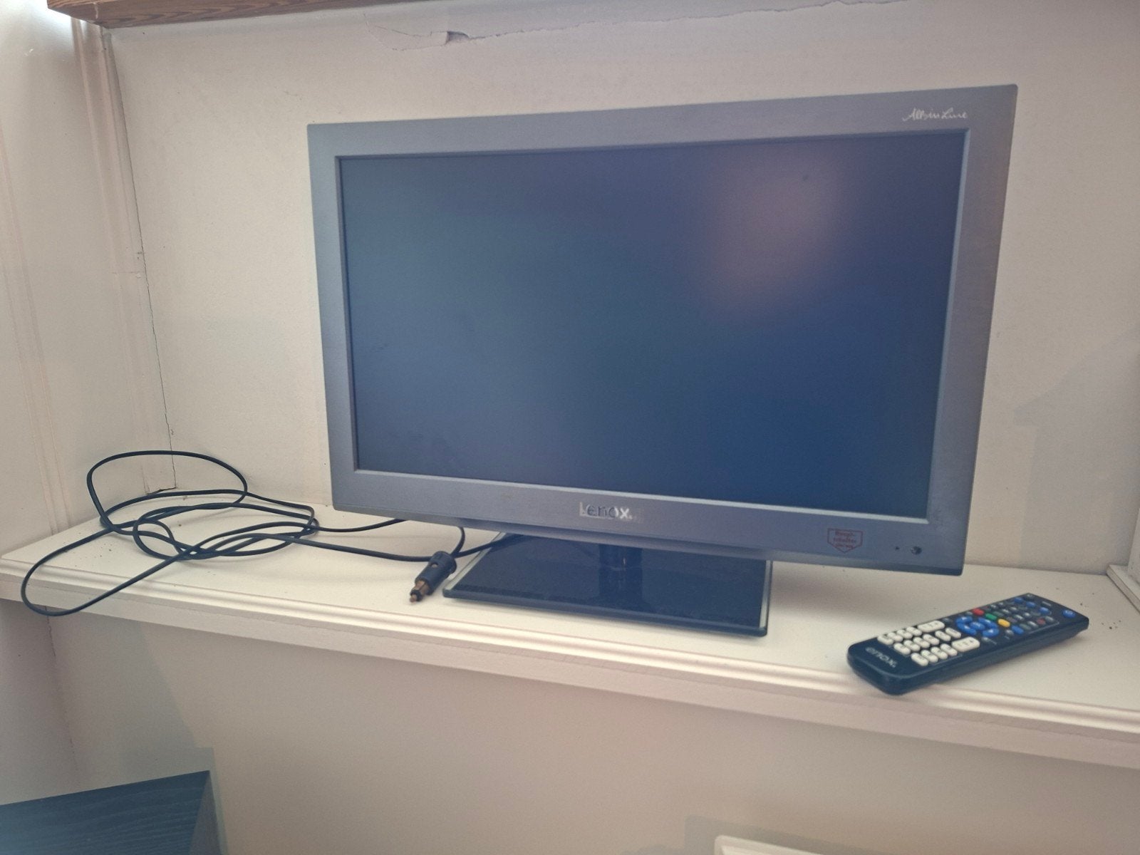 ENOX TV  12 VOLT., Audio, Tv en Foto, Ophalen of Verzenden, Gebruikt, 50 Hz, Overige merken