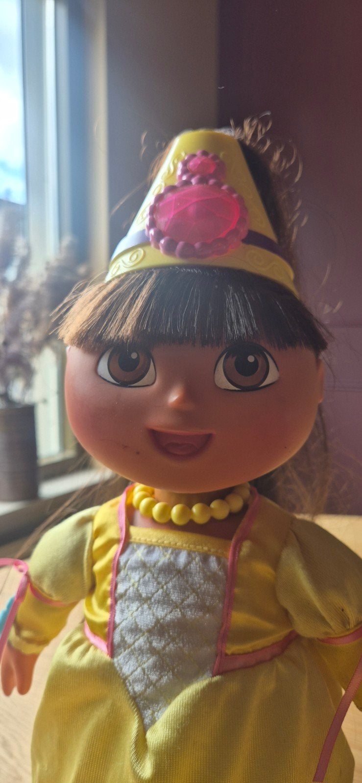 Dora de Explorer pop met prinsessenjurk, Ophalen of Verzenden, Gebruikt, Overige typen