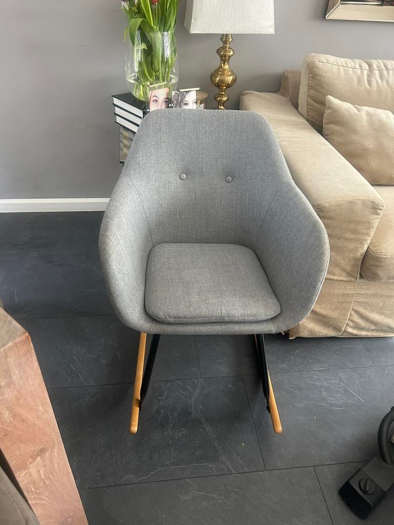 Schommelstoel grijs, Huis en Inrichting, Ophalen, Eenpersoons, 75 tot 100 cm, Zo goed als nieuw