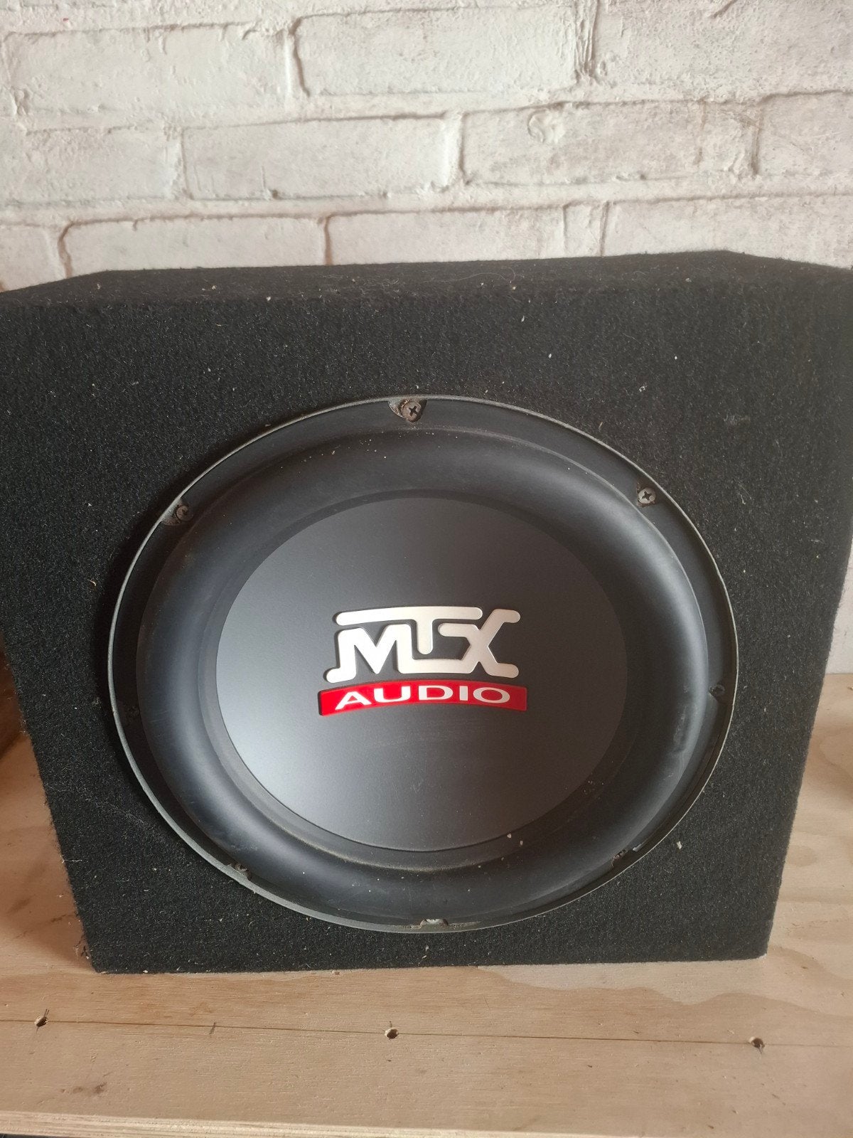 MTX Audio Subwoofer in behuizing, Ophalen, Gebruikt