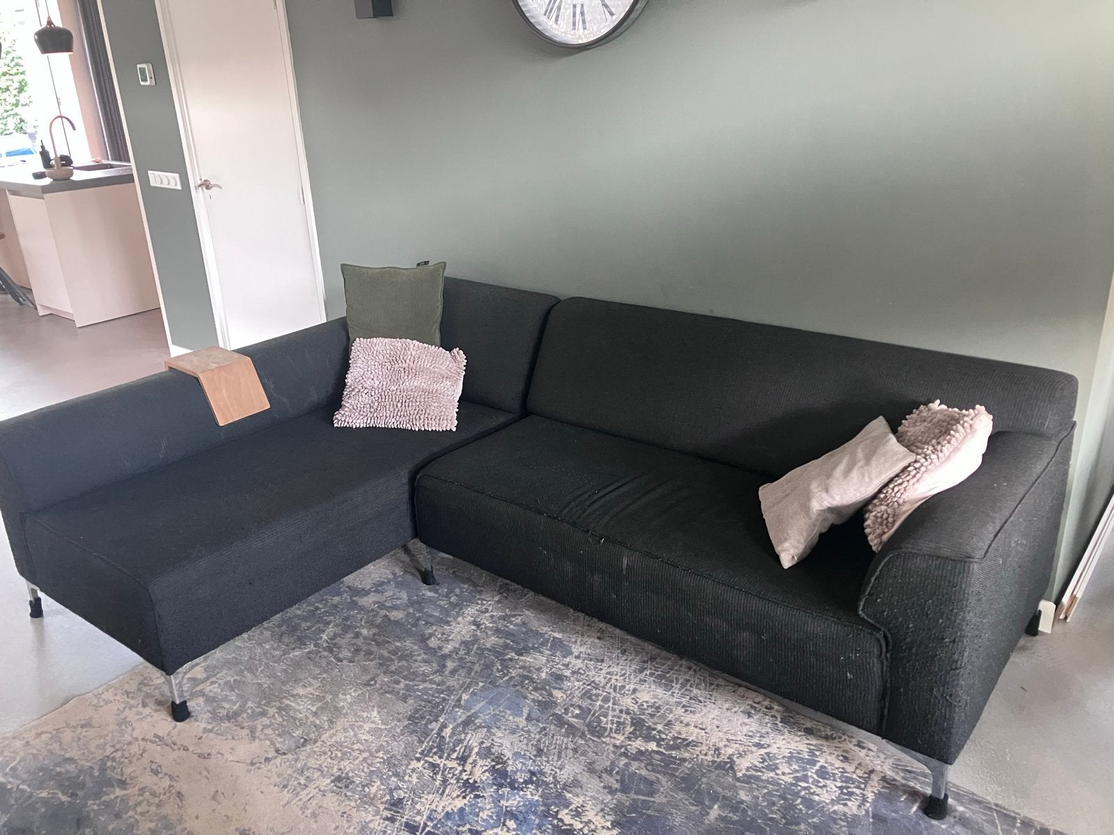 Zwarte stoffen hoekbank - 260x173x80 cm - Gratis afhalen, Huis en Inrichting, Ophalen, 250 tot 300 cm, Gebruikt, Hoekbank