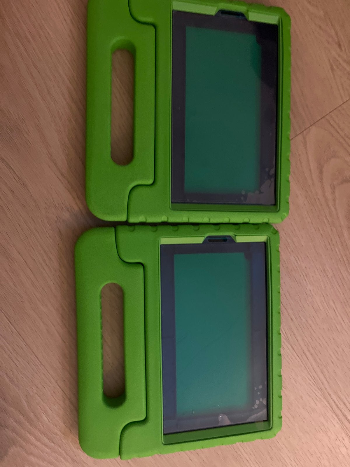 2x Happy Case kinder tablet hoezen groen, Ophalen of Verzenden, Gebruikt, 7 inch of minder