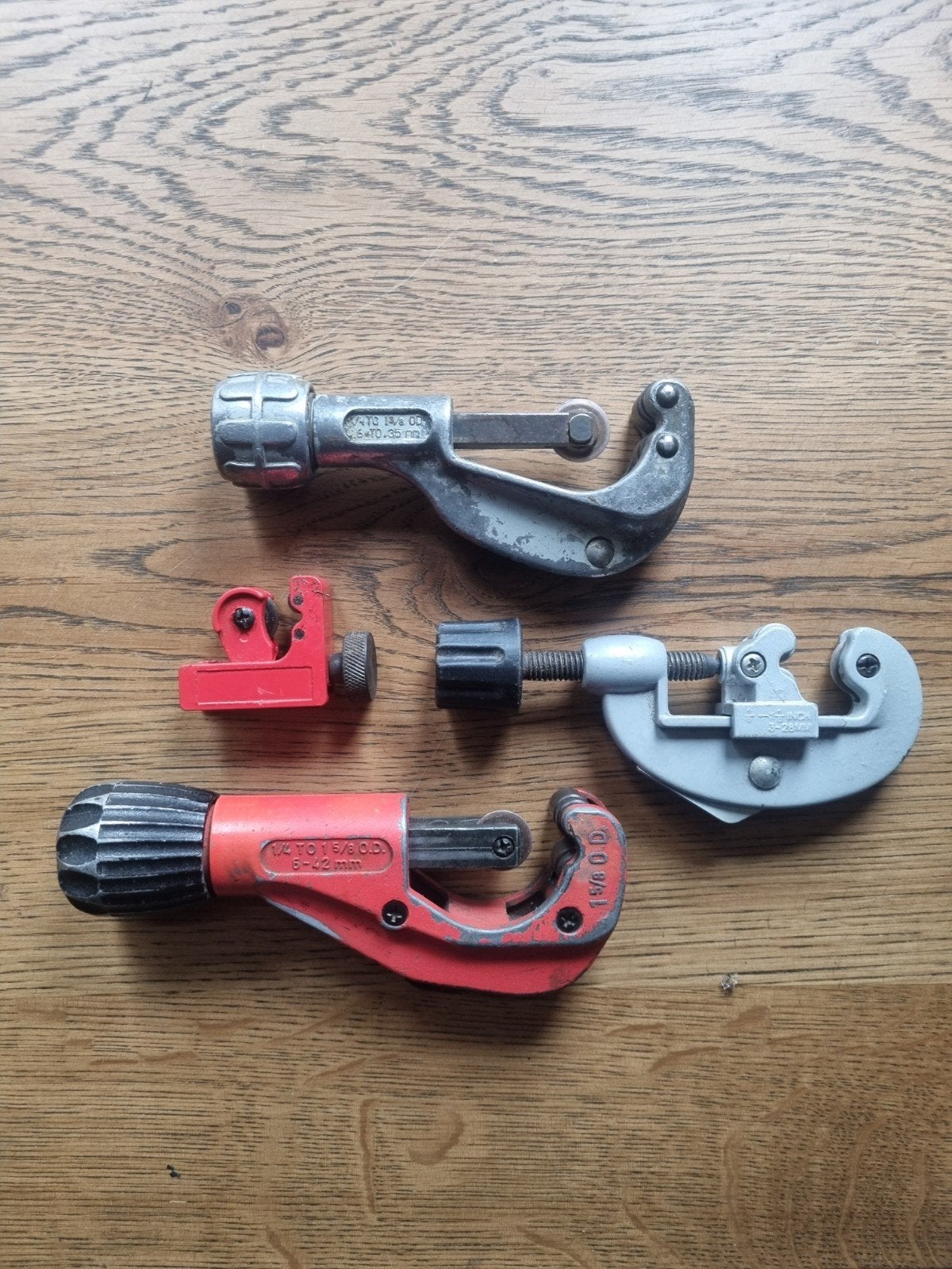 Set van 4 pijpsnijders - diverse maten, Doe-het-zelf en Verbouw, Ophalen of Verzenden, Gebruikt, Snijgereedschap, Ridgid