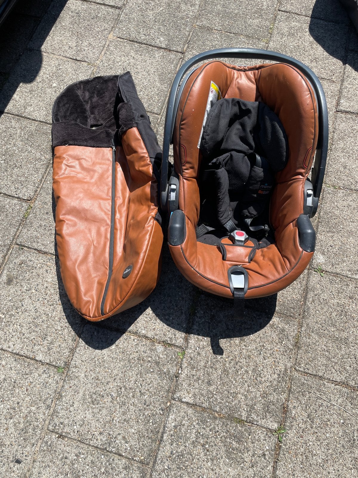 BeSafe autostoel met voetenzak - bruin leer, Kinderen en Baby's, Overige merken, Ophalen of Verzenden, 0 t/m 13 kg, Gebruikt