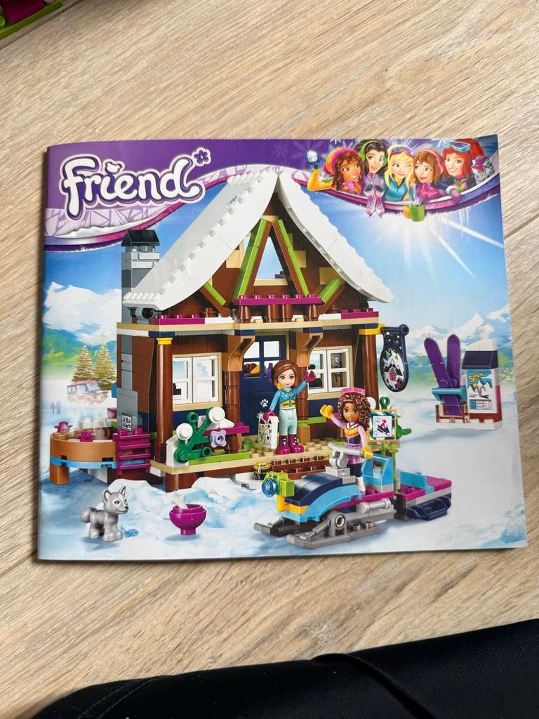 Lego Friends Sneeuw Resort 41323, Kinderen en Baby's, Speelgoed | Duplo en Lego, Ophalen of Verzenden, Gebruikt, Complete set