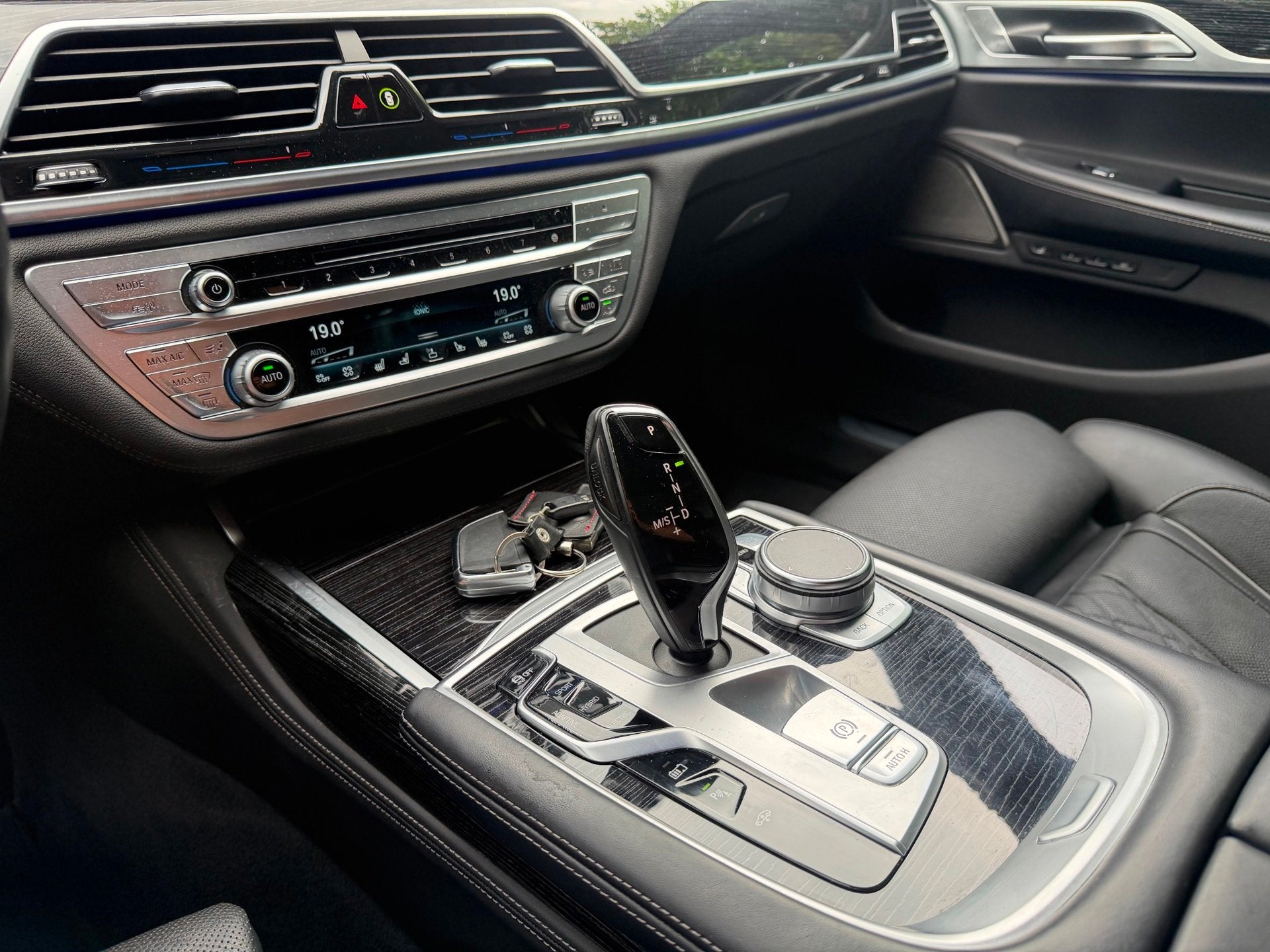 Foto 18 van BMW 7-serie 745Le xDrive M-Sport SOH91% 30990NETTO Full Opti