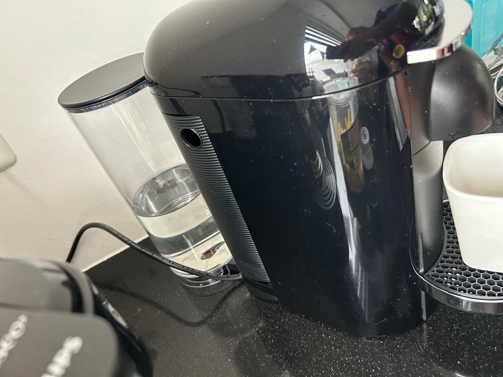 Nespresso Inissia Vertuo Koffiezetapparaat met capsulehouder, Witgoed en Apparatuur, Ophalen, Gebruikt, Espresso apparaat, 1 kopje