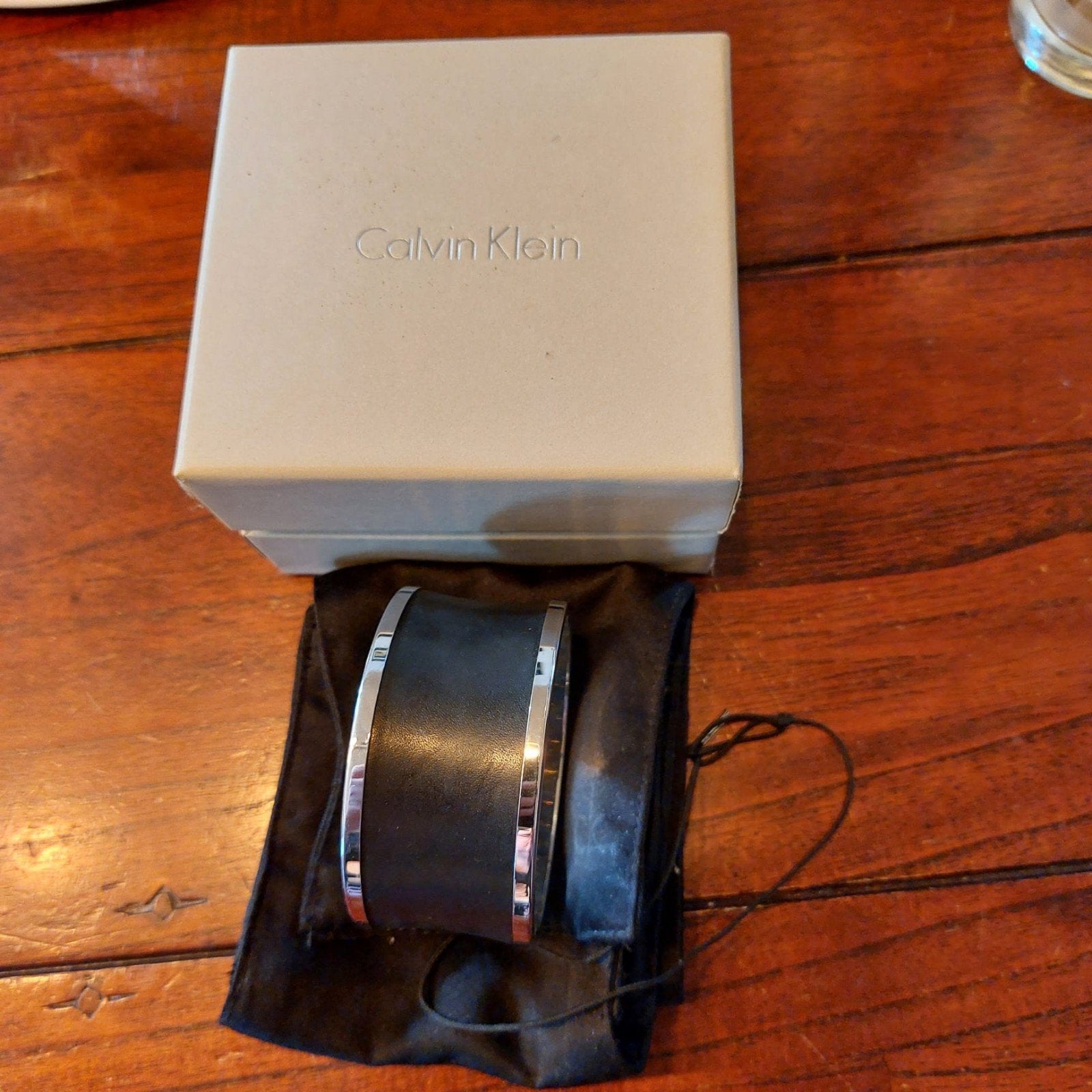 Armband van het merk Calvin Klein., Sieraden, Tassen en Uiterlijk, Verzenden, Nieuw, Zwart, Staal