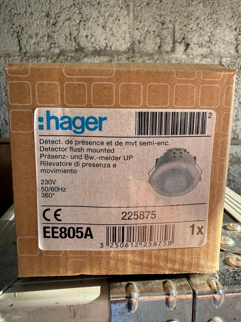 Hager Bewegingssensor EE805A - Inbouw - 360 detectie, Ophalen of Verzenden, Nieuw, Overige typen