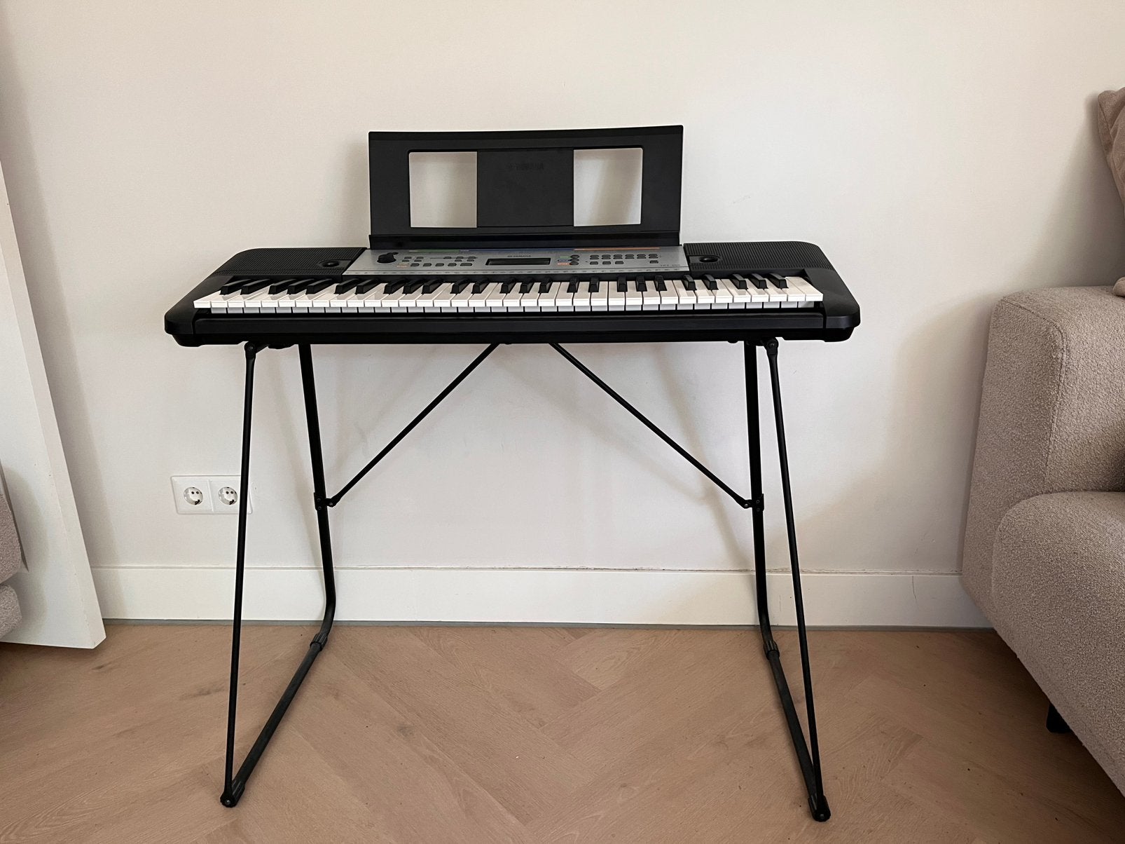 Yamaha YPT-255 Keyboard inclusief Yamaha L-2C Standaard, Muziek en Instrumenten, Keyboards, Ophalen, Yamaha, Met standaard, 61 toetsen