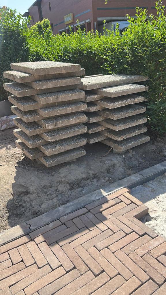 Gratis grindtegels, Tuin en Terras, Ophalen, Zo goed als nieuw, Beton, Terrastegels