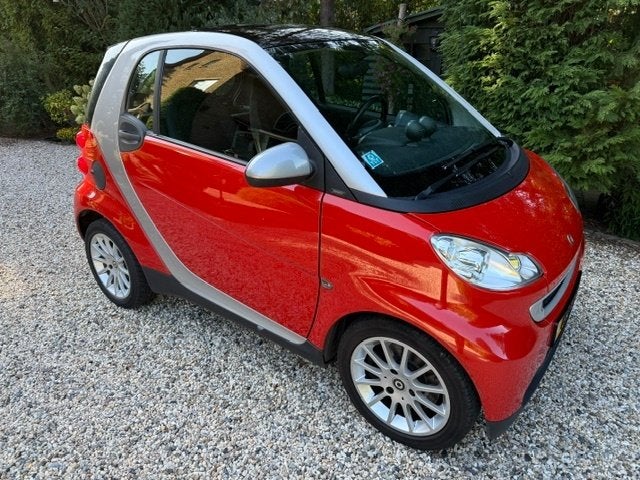 Smart ForTwo 1.0 52KW Coupe 2007 - Uitstekend onderhouden!, Auto's, Smart, Zwart, 18 €/maand, Origineel Nederlands, 70 pk