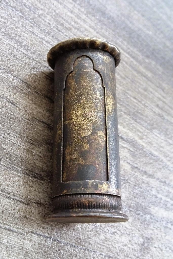 Omstreeks 1900 Bescherm Zakheilige Beeldje Kokertje Soldaat, Nvt., Ophalen of Verzenden, Kunstobject, Nederland