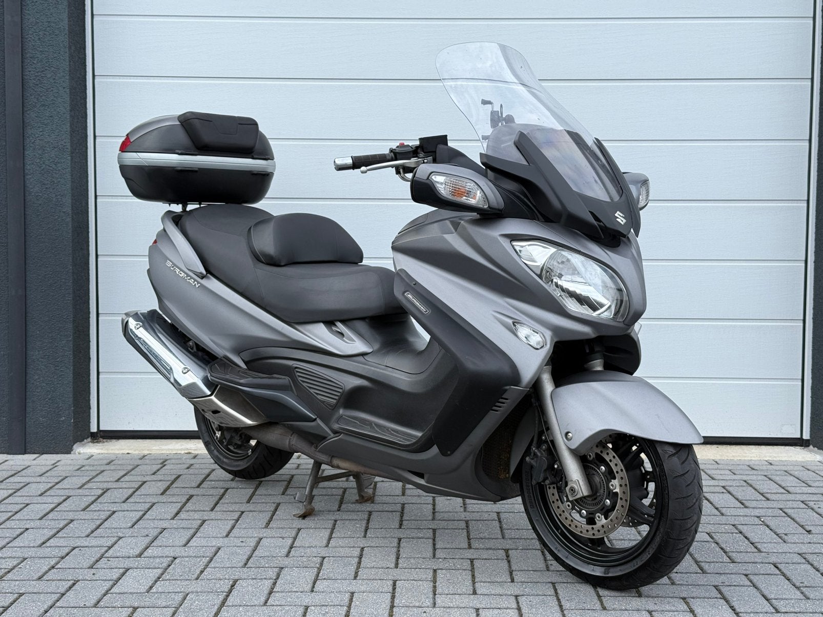 Suzuki Burgman 650 Executive | 2014 | ABS | Navigatie, Handvatverwarming, Particulier, Automaat, 650 cc