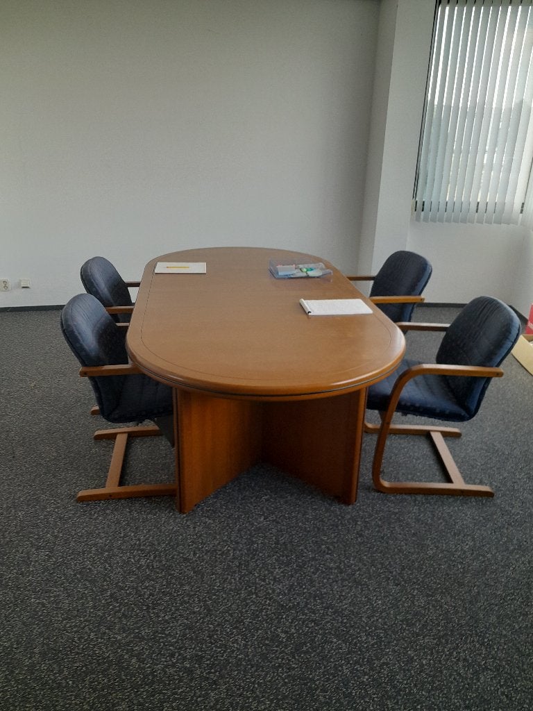 Vergadertafel met stoelen, Huis en Inrichting, Bureaus, Ophalen, Zo goed als nieuw, Hout, Overige typen