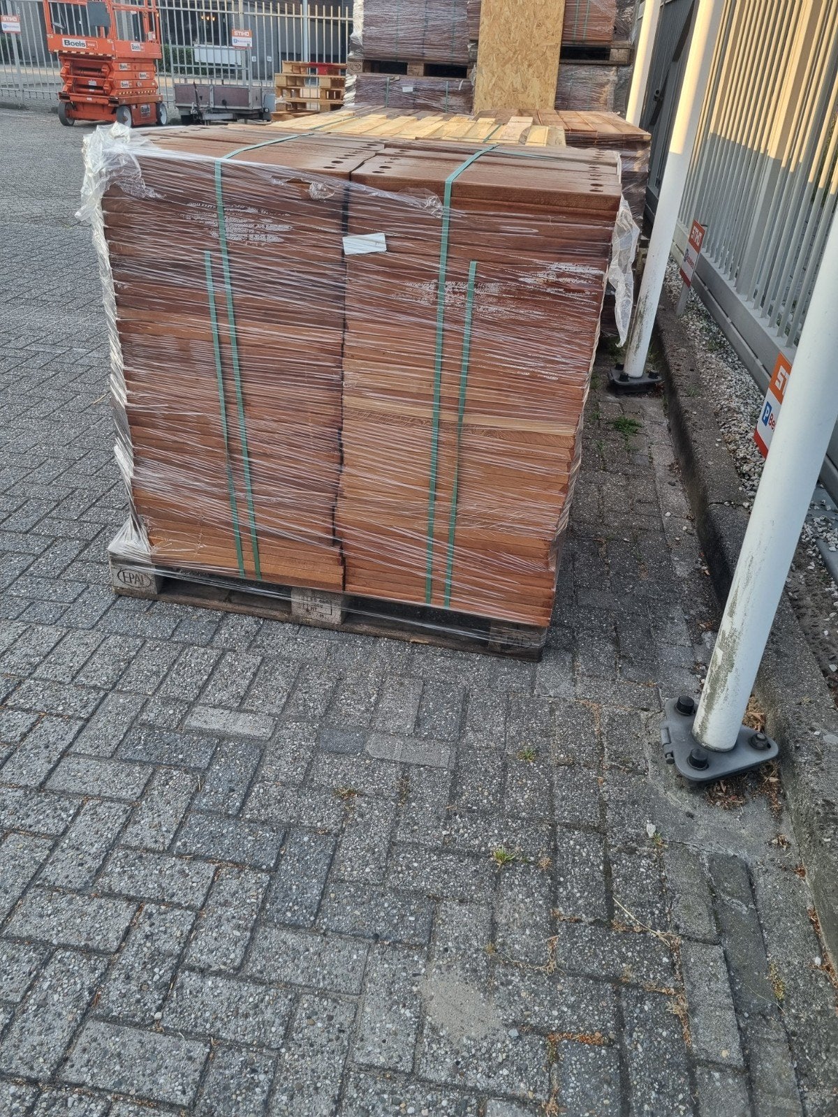 Brandhout hardhout per pallet €90, Minder dan 3 m³, Ophalen of Verzenden, Overige houtsoorten, Blokken