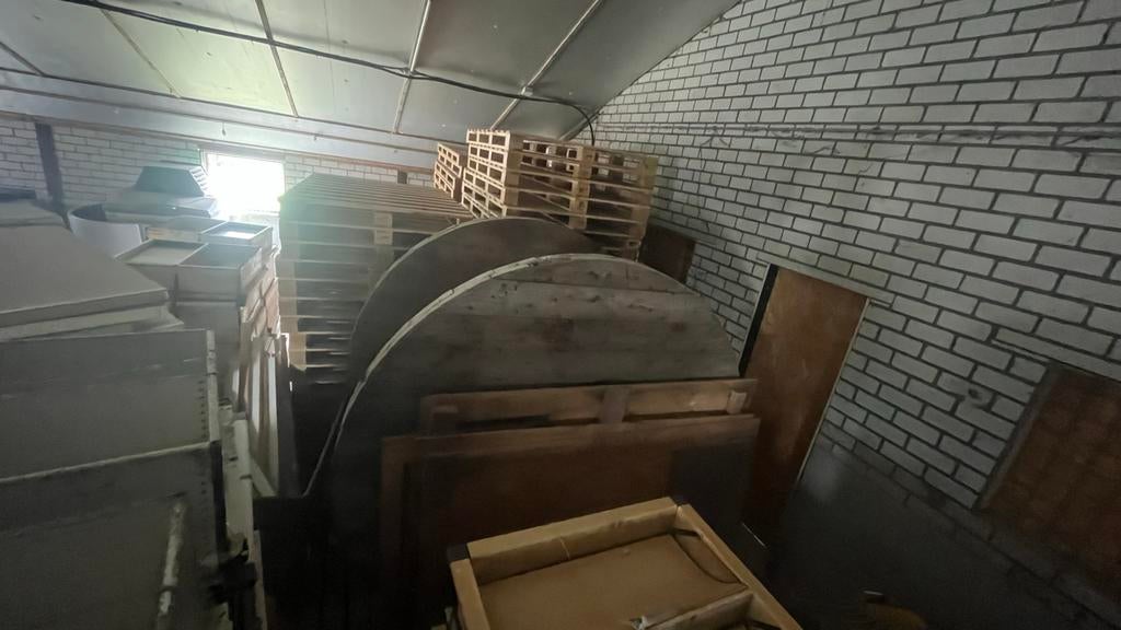 Grote houten kabelhaspel, Doe-het-zelf en Verbouw, Hout en Planken, Ophalen, Gebruikt, Overige typen, 200 tot 250 cm
